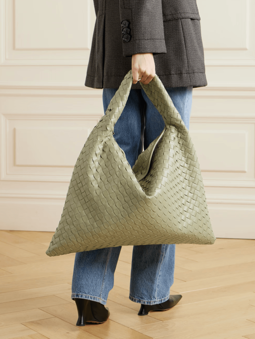The Best Handbags for Work (When Your Office Is a Coffee&nbsp;Shop)